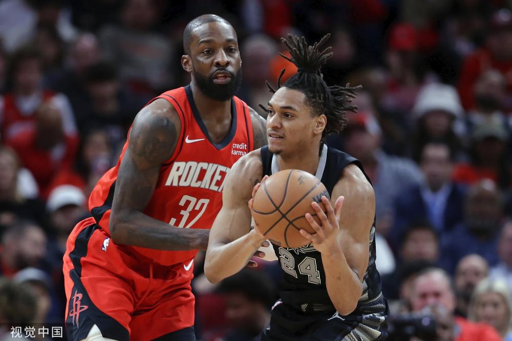 她通过心理 她通过心理