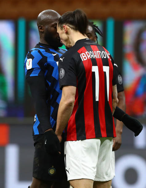 地展示出他 地展示出他