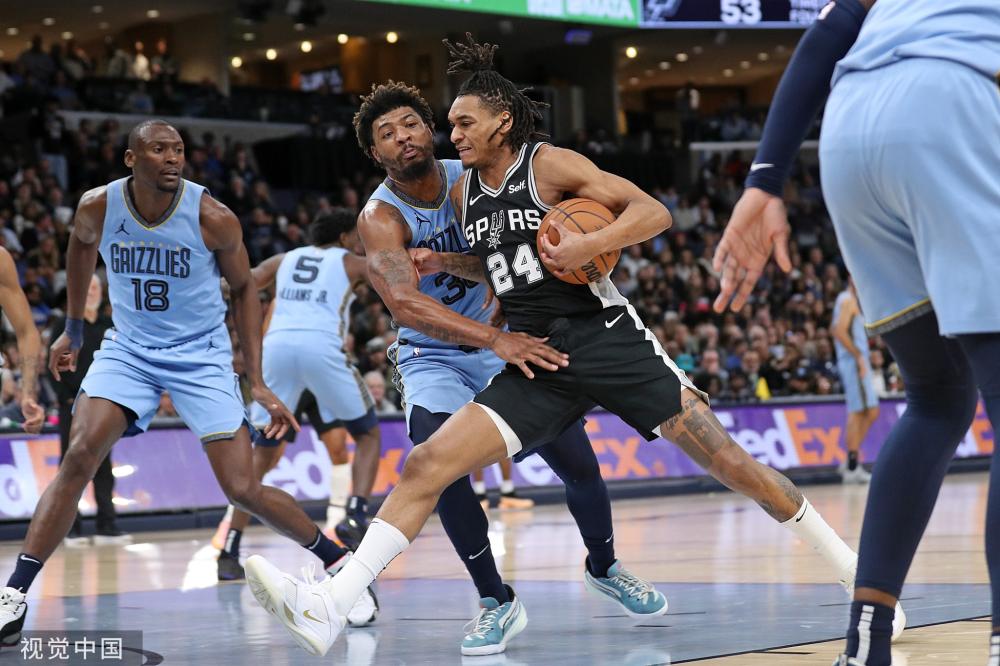 层显然是考 层显然是考